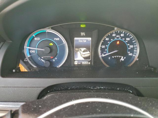 Toyota Camry Hybrid Image 10