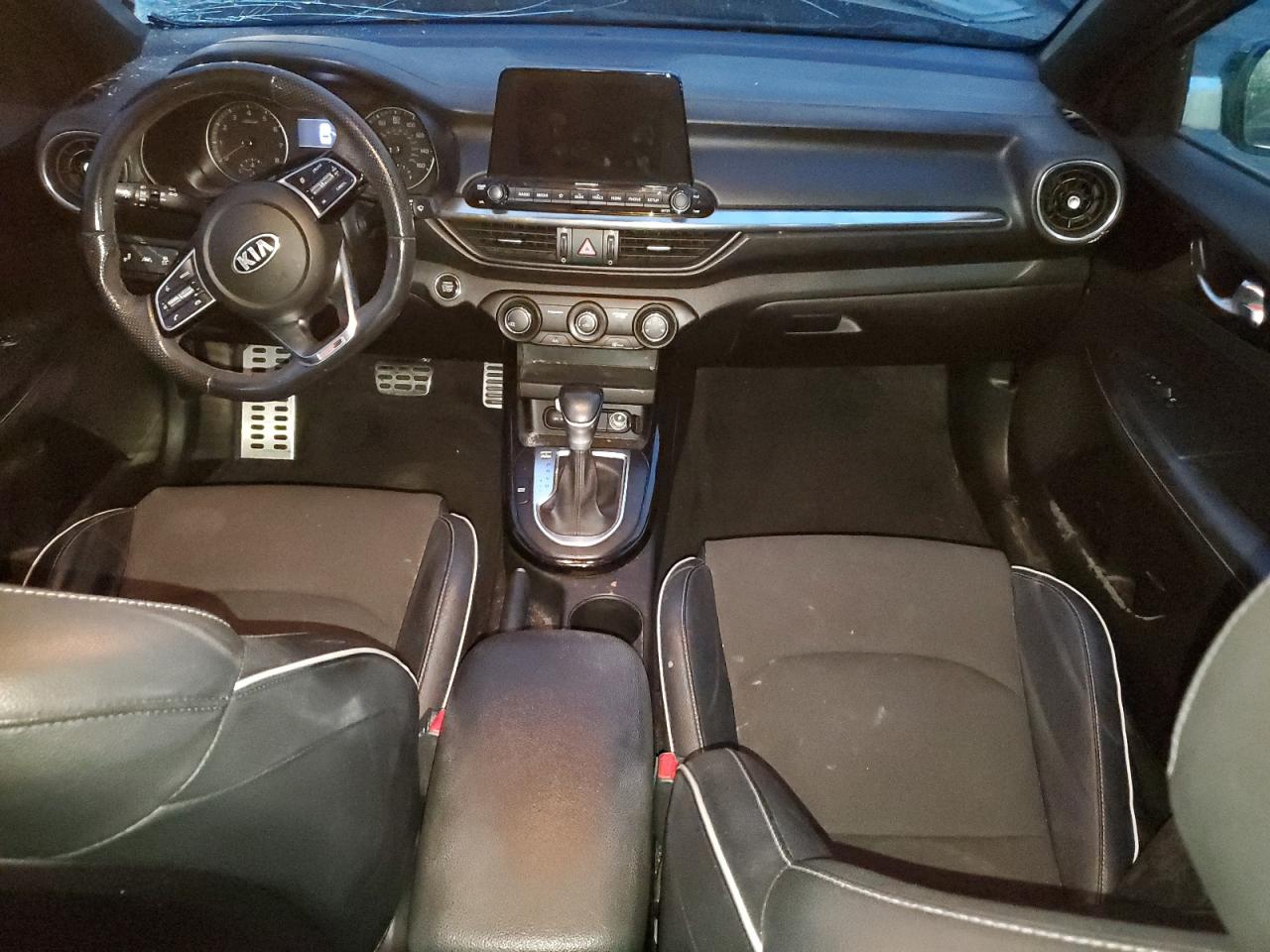 Kia Forte Gt Line Image 11