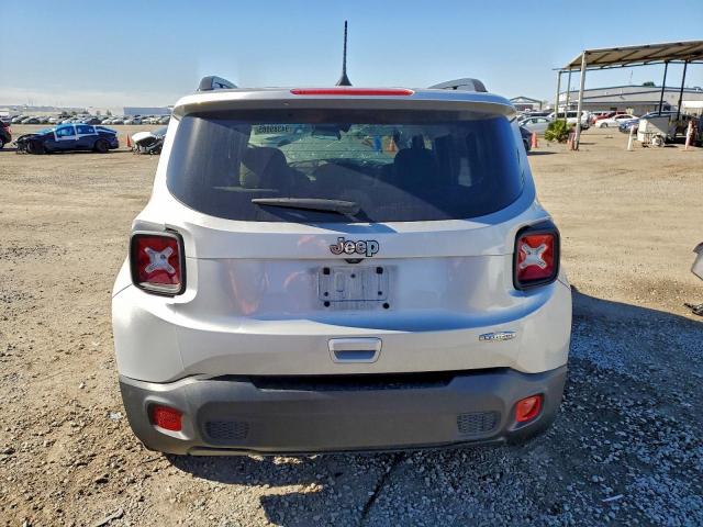 Jeep Renegade Latitude Image 8