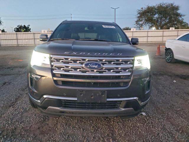 Ford Explorer Limited Image 7