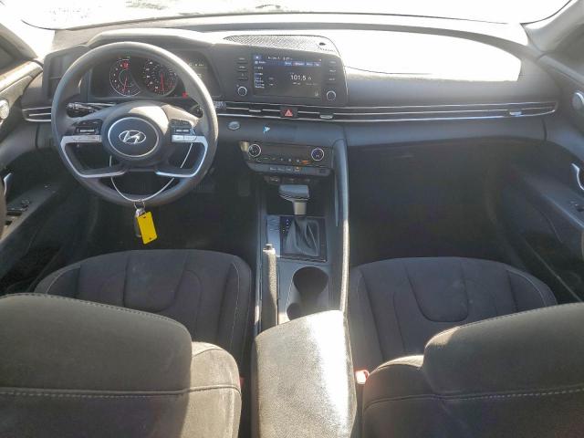 Hyundai ELANTRA Sel Image 3