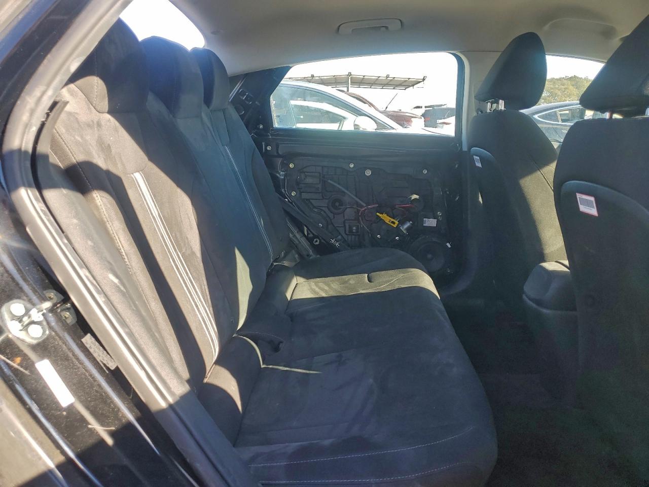 Hyundai ELANTRA Sel Image 5