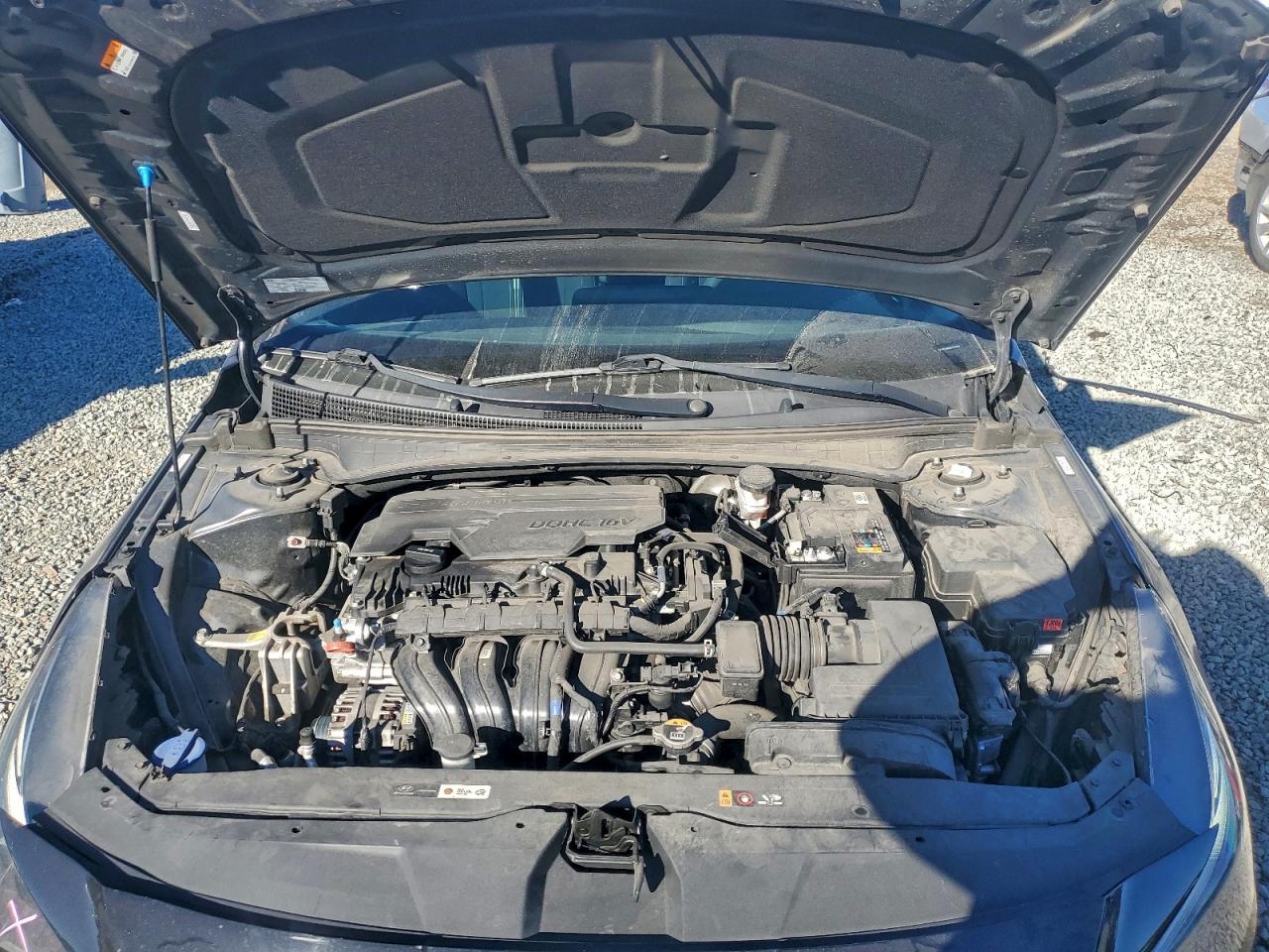 Hyundai ELANTRA Sel Image 8