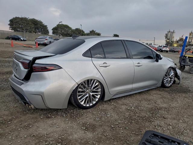 Toyota Corolla Se Image 8