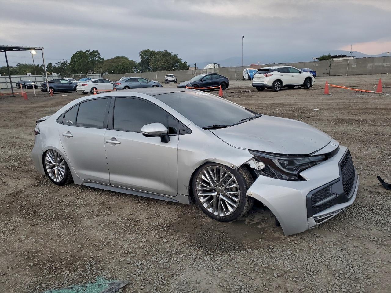 Toyota Corolla Se Image 10