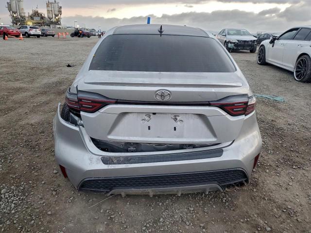 Toyota Corolla Se Image 5