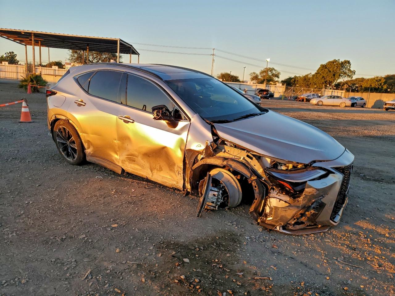 Lexus NX 450h Luxury Image 6