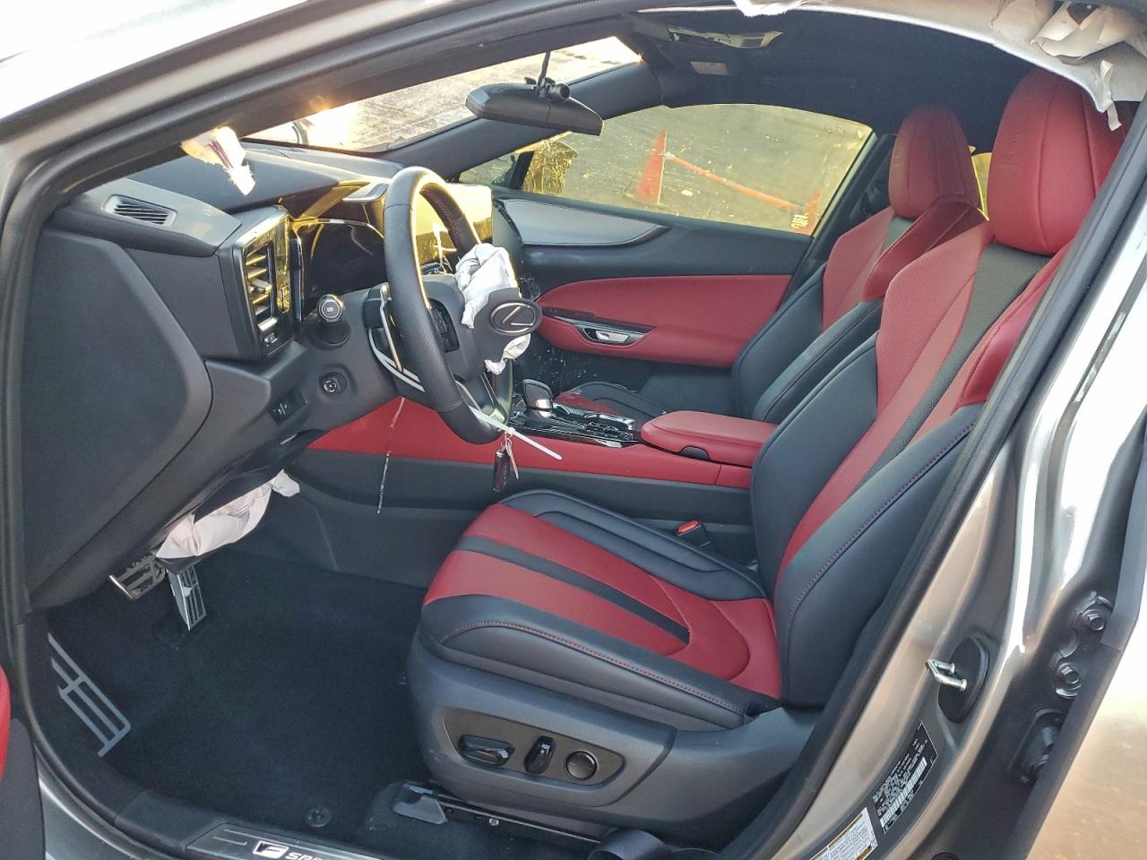 Lexus NX 450h Luxury Image 9