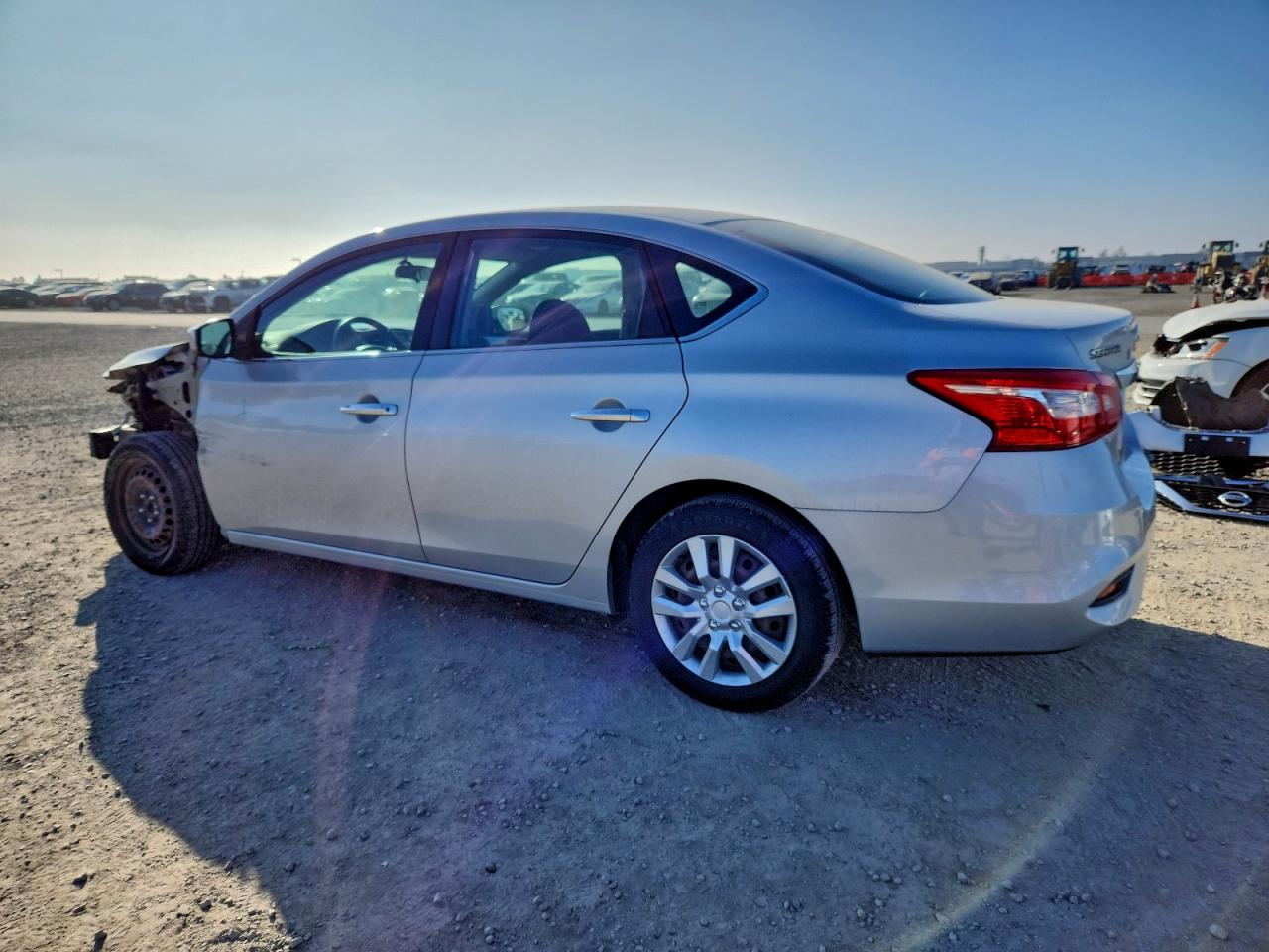 Nissan Sentra S Image 7