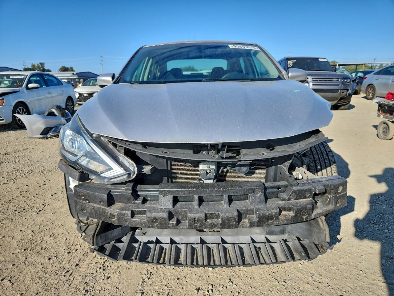 Nissan Sentra S Image 4