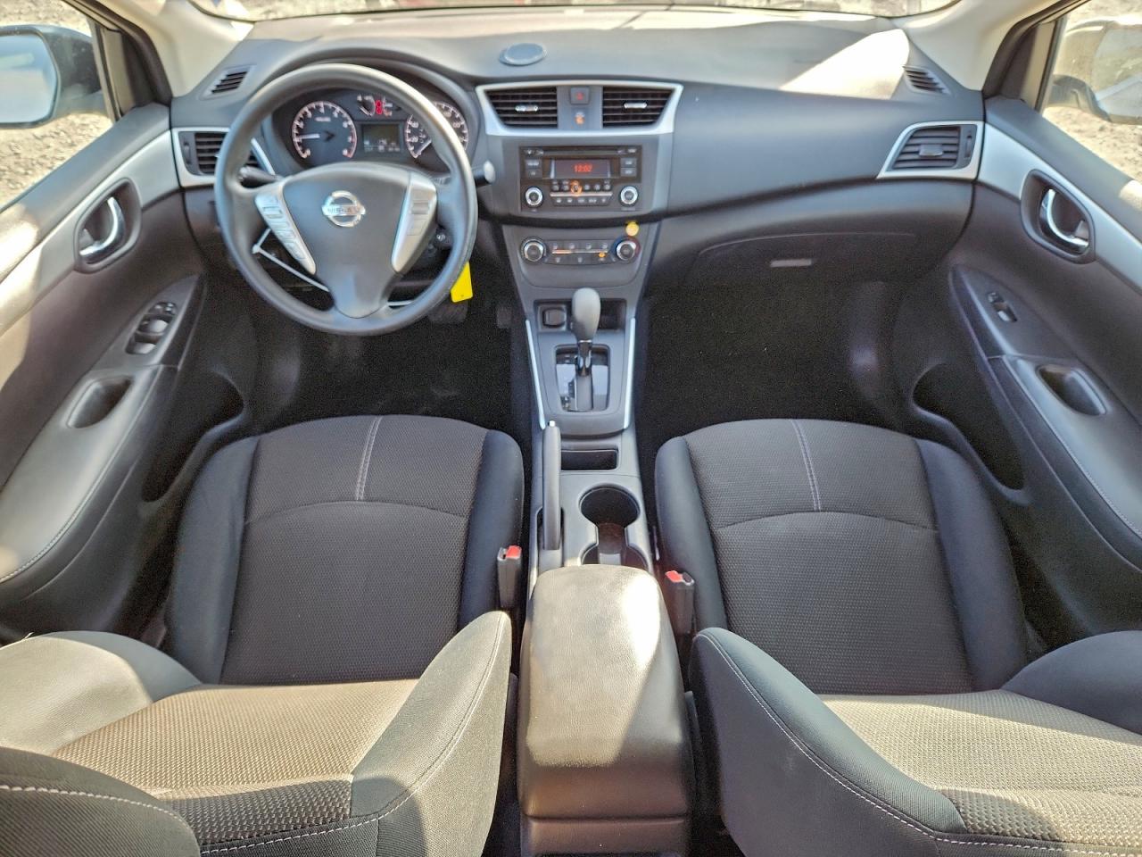 Nissan Sentra S Image 11