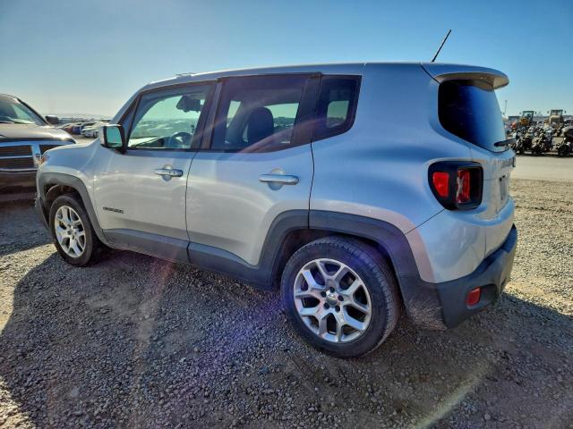 Jeep Renegade Latitude Image 2