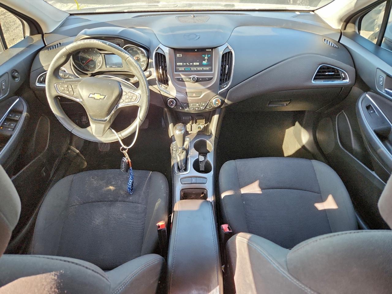 Chevrolet Cruze Lt Image 6