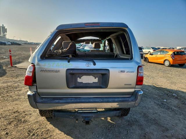 Toyota 4Runner Sr5 Image 5