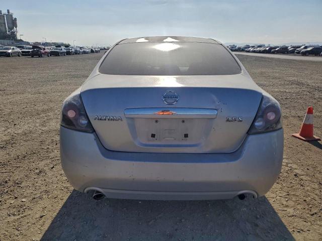 Nissan Altima 2.5 Image 12