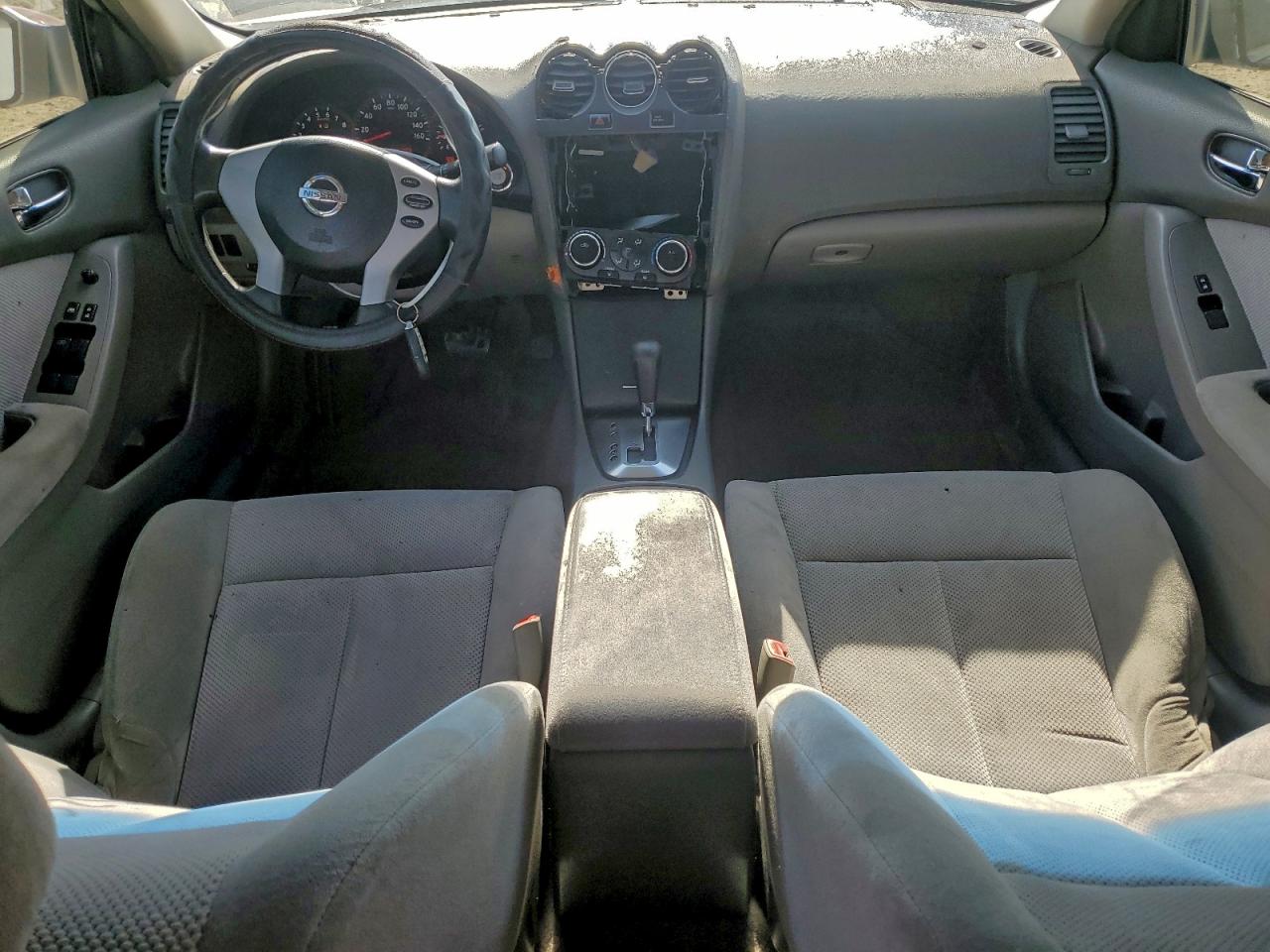 Nissan Altima 2.5 Image 4