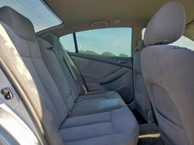 Nissan Altima 2.5 Image 3