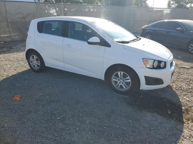 Chevrolet Sonic Lt Image 6