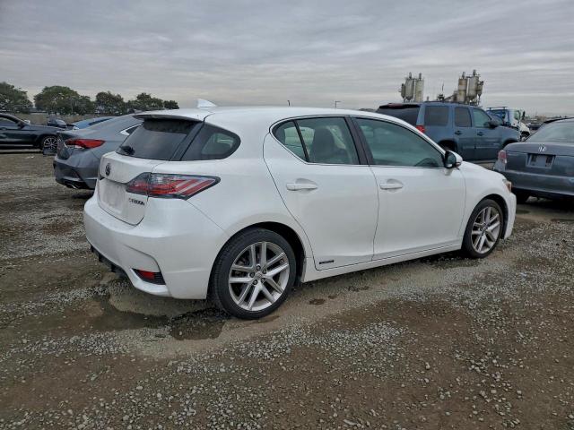 Lexus Ct 200 Image 2