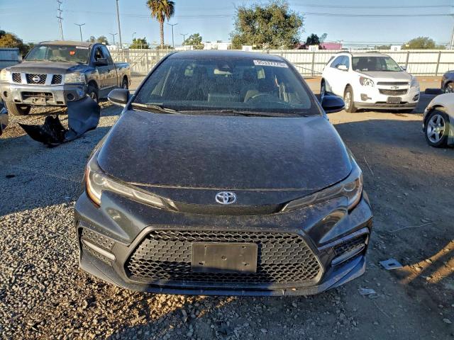 Toyota Corolla Se Image 6